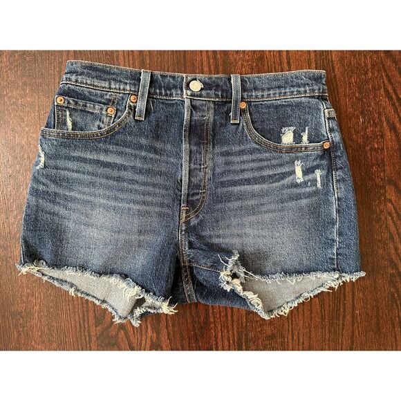 Levis Medium Wash Denim Shorts Size 29 - Picture 1 of 9
